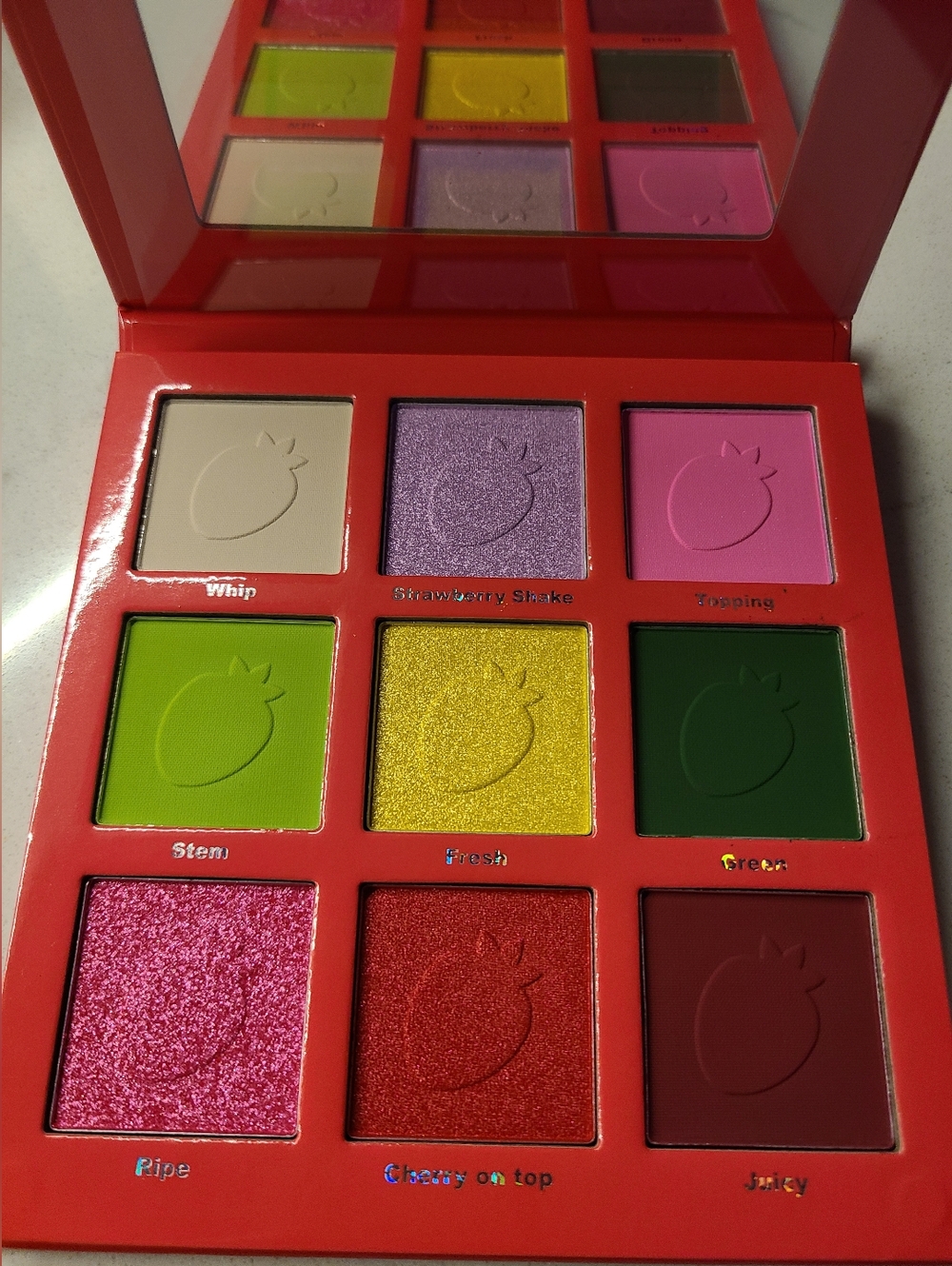 Alien/Unearthly Cosmetics Strawberry Milkshake Eyeshadow Palette